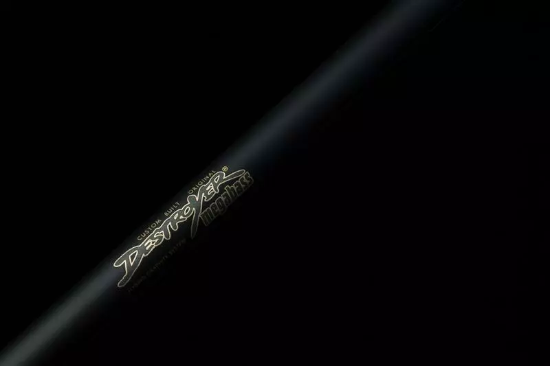 MEGABASS DESTROYER F8.1/2-711X WARHAMMER CAST ROD 4 MEGABASS DESTROYER F8.1/2-711X WARHAMMER CAST ROD - Image 4