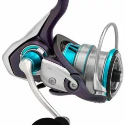 DAIWA EMERALDAS X LT 2500SH SPIN REEL