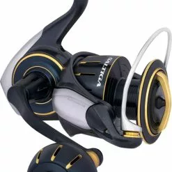 DAIWA 23 SALTIGA 4000-H SPIN REEL